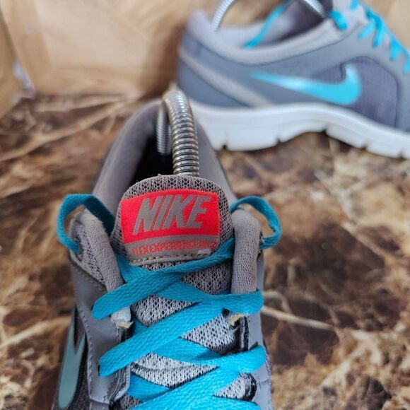 Nike women's FLEX EXPERIENCE RN 2 Running Training Shoes Size 9.5.     285 - Picture 10 of 13